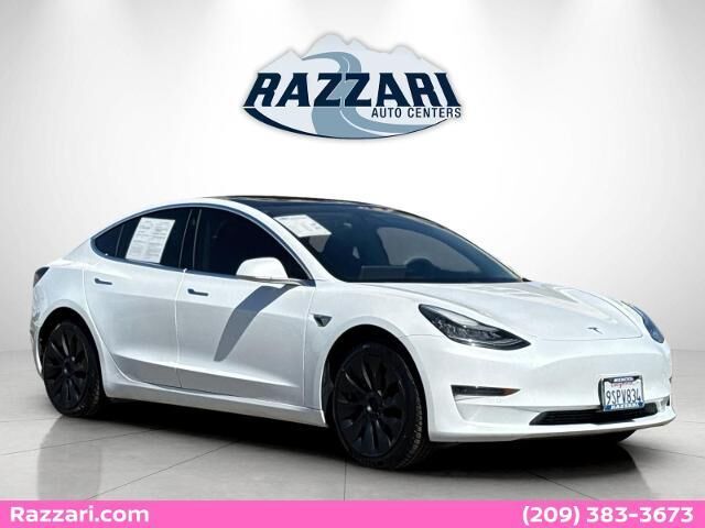 2020 Tesla Model 3 Standard Range — photo 1 of 26