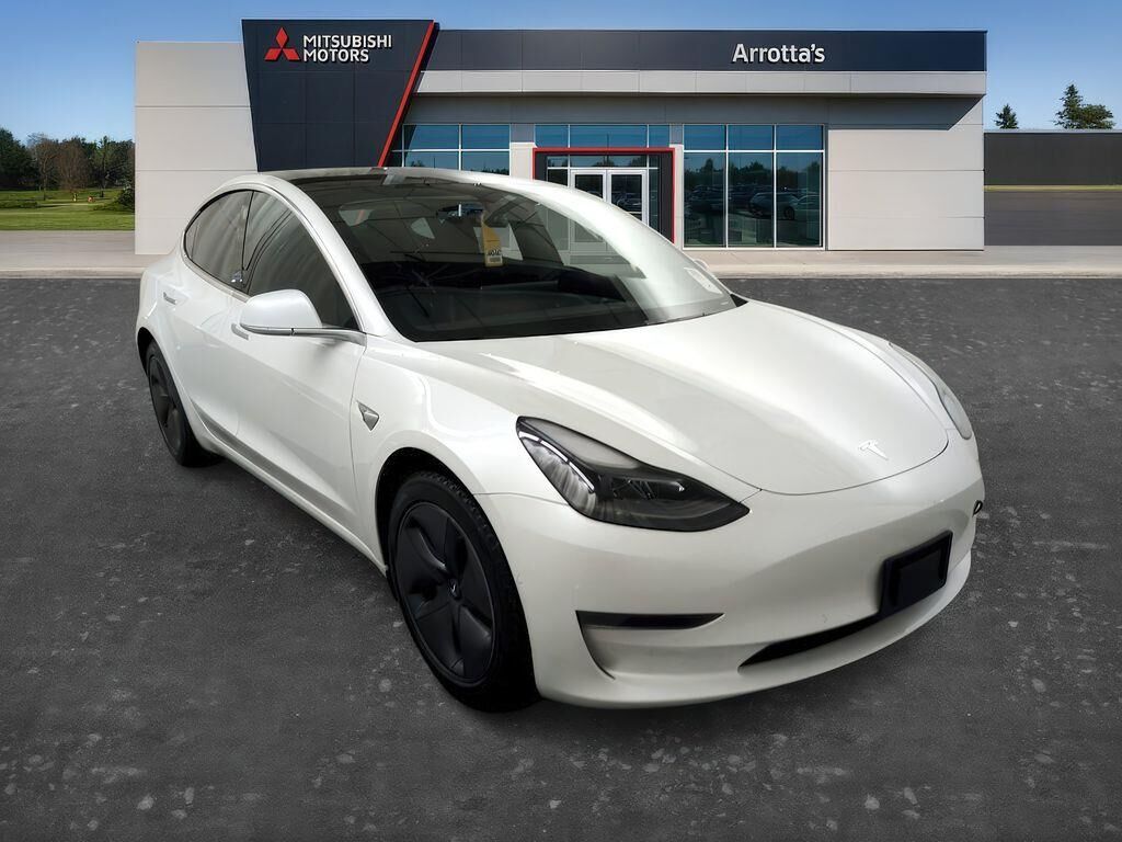 2019 Tesla Model 3 Mid Range — photo 1 of 29