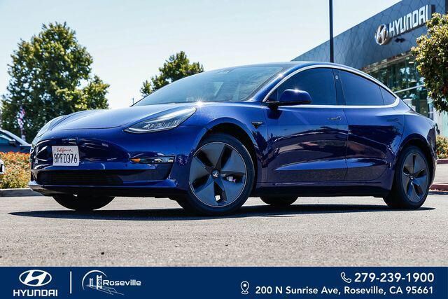 2020 Tesla Model 3 Standard Range — photo 1 of 35