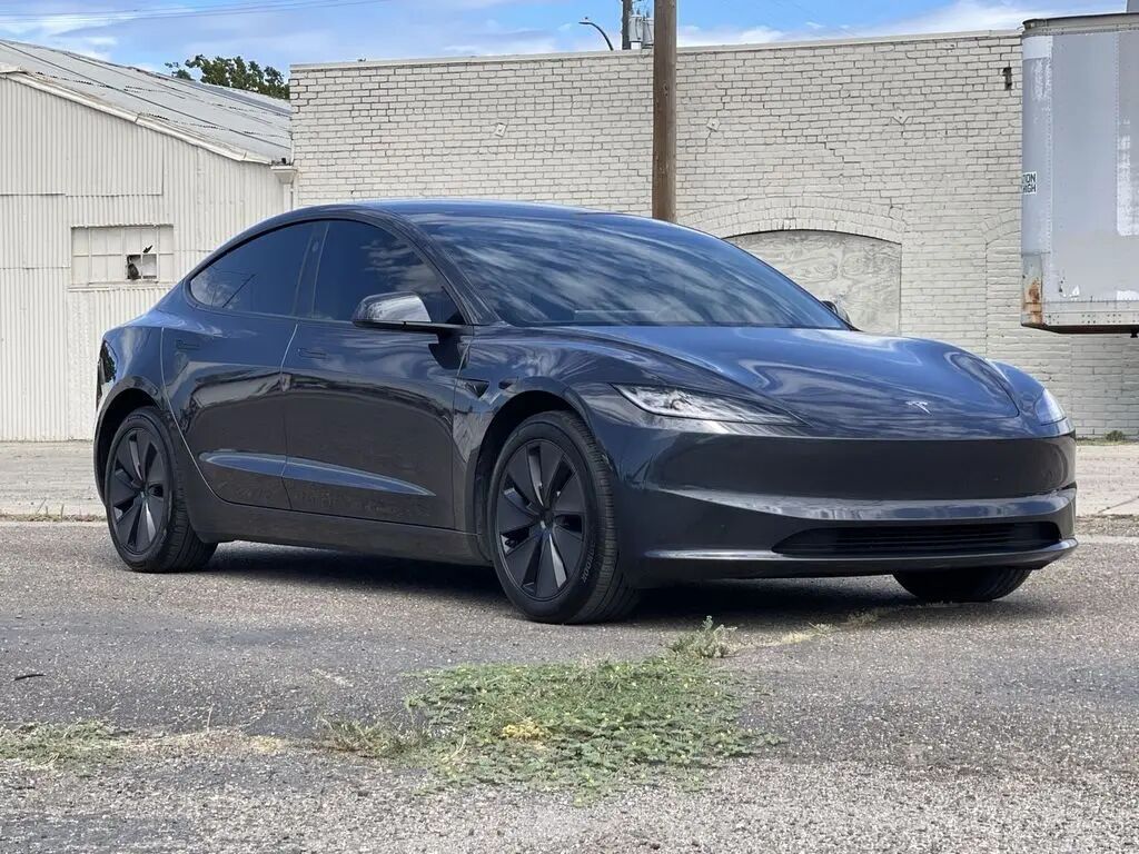 2025 Tesla Model 3 Long Range — photo 1 of 26