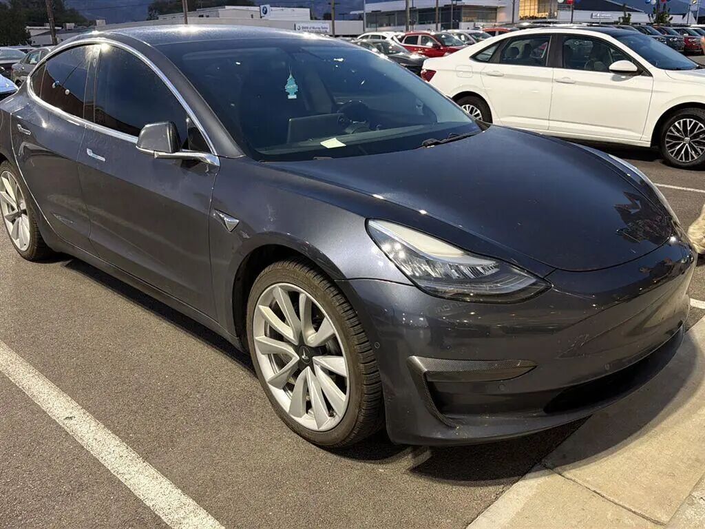 2019 Tesla Model 3 Long Range — photo 1 of 2