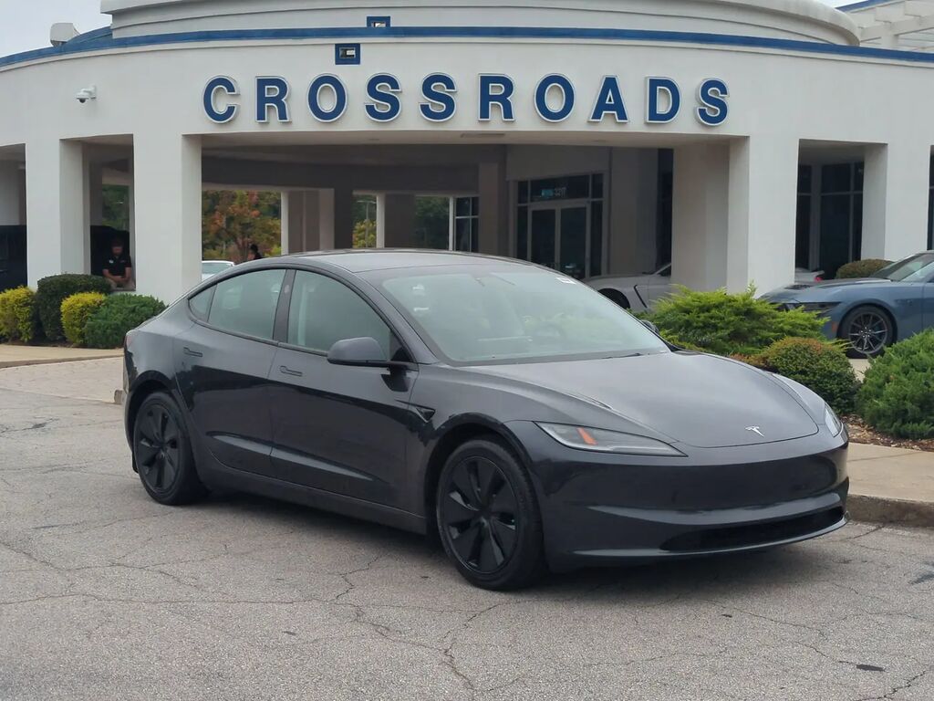 2025 Tesla Model 3 Long Range — photo 1 of 13