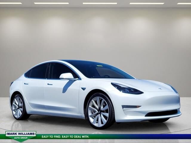 2019 Tesla Model 3 Performance — photo 1 of 38