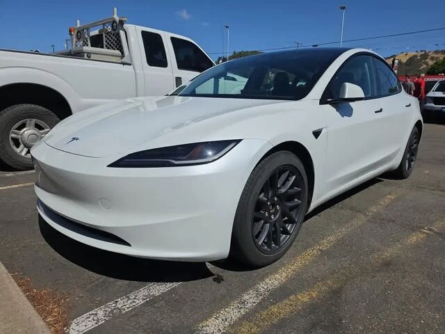 2025 Tesla Model 3 Long Range