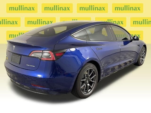 2022 Tesla Model 3 Long Range — photo 1 of 16