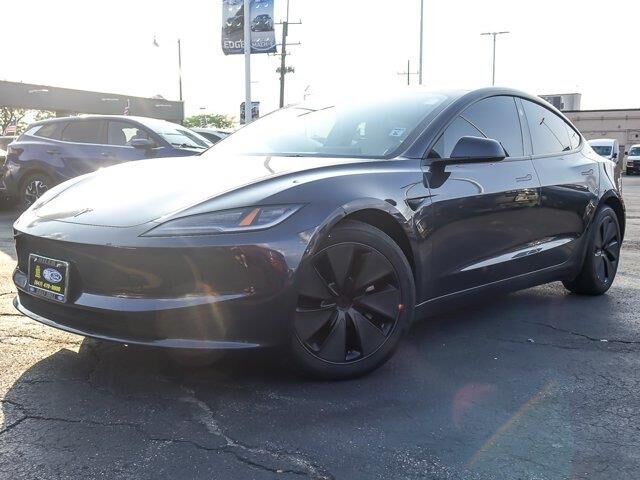 2025 Tesla Model 3 Long Range — photo 1 of 13