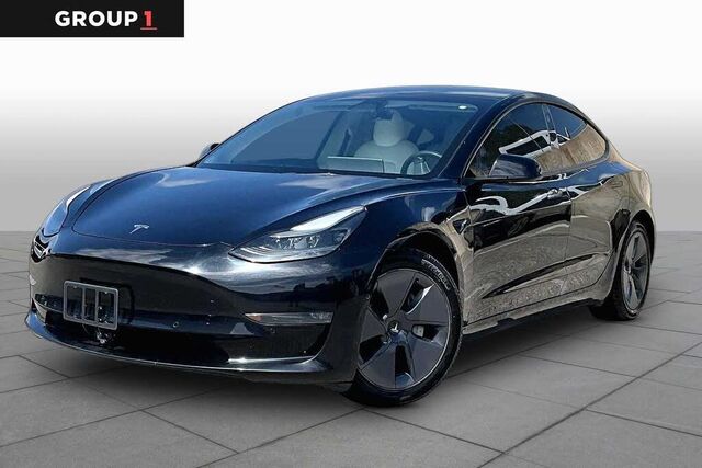 2022 Tesla Model 3 Long Range