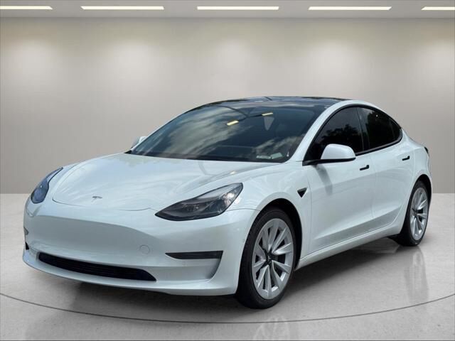 2022 Tesla Model 3 Long Range — photo 1 of 26