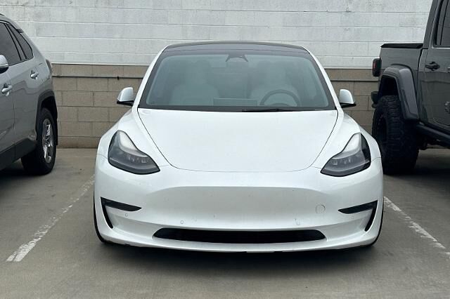 2022 Tesla Model 3 Performance — photo 1 of 12