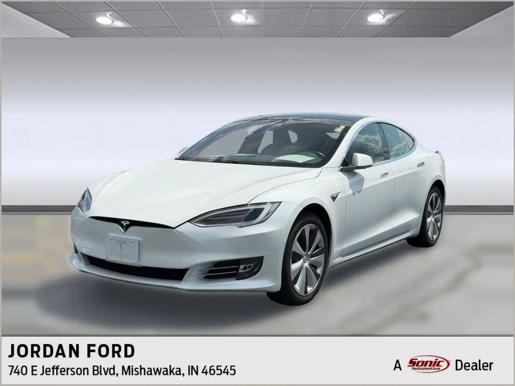 2021 Tesla Model S Long Range Plus — photo 1 of 34