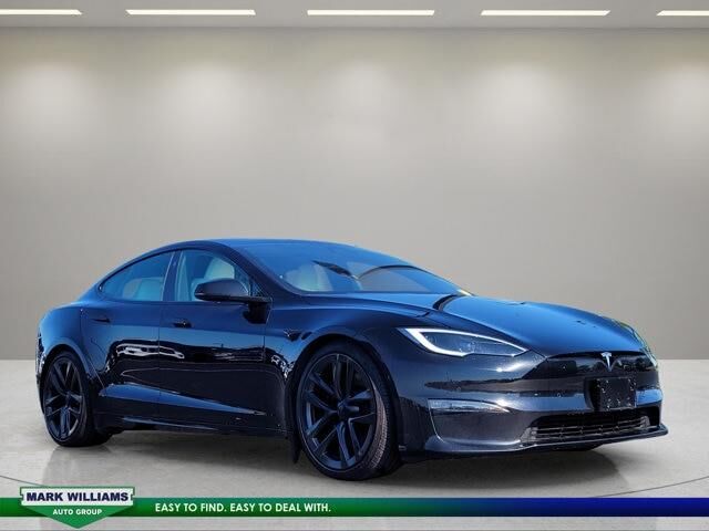 2022 Tesla Model S Base — photo 1 of 25