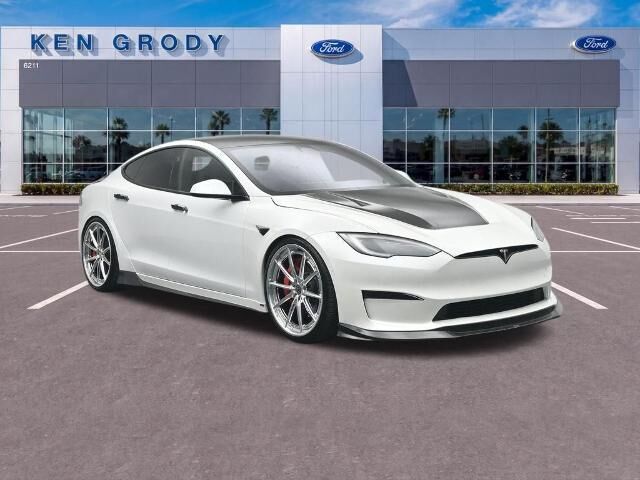2022 Tesla Model S Plaid