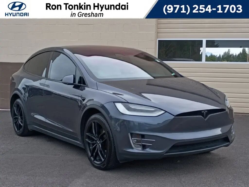 2020 Tesla Model X Long Range — photo 1 of 13