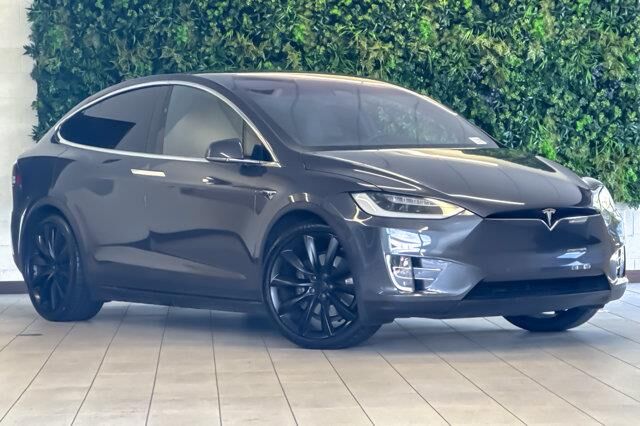 2019 Tesla Model X 75D — photo 1 of 26