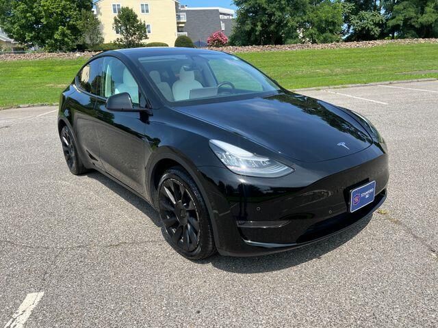 2021 Tesla Model Y Long Range — photo 1 of 9