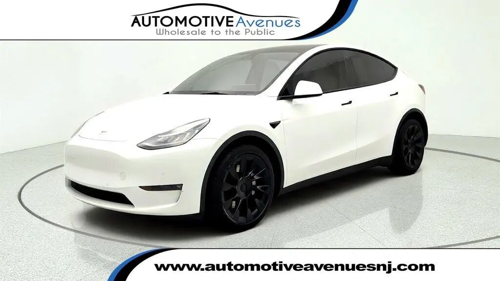 2021 Tesla Model Y Long Range — photo 1 of 26