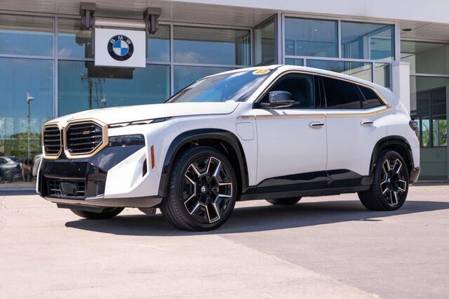 2023 BMW XM Base