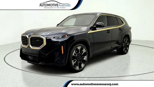 2023 BMW XM Base