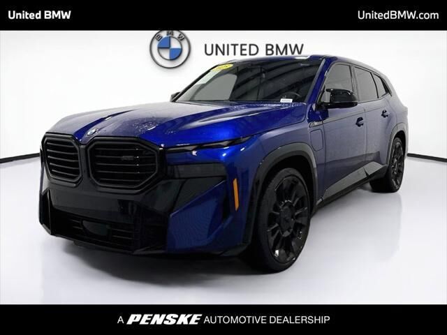 2025 BMW XM Base — photo 1 of 13