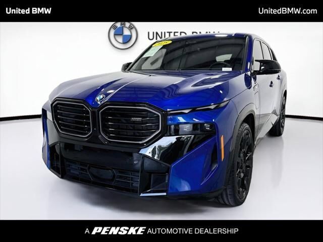 2025 BMW XM Base