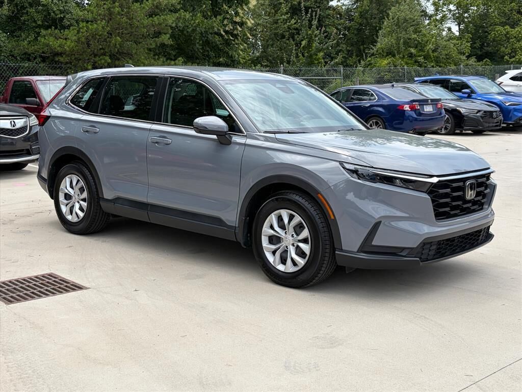2024 Honda CR-V LX — photo 1 of 13