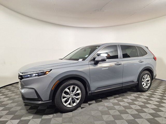 2025 Honda CR-V LX — photo 1 of 2