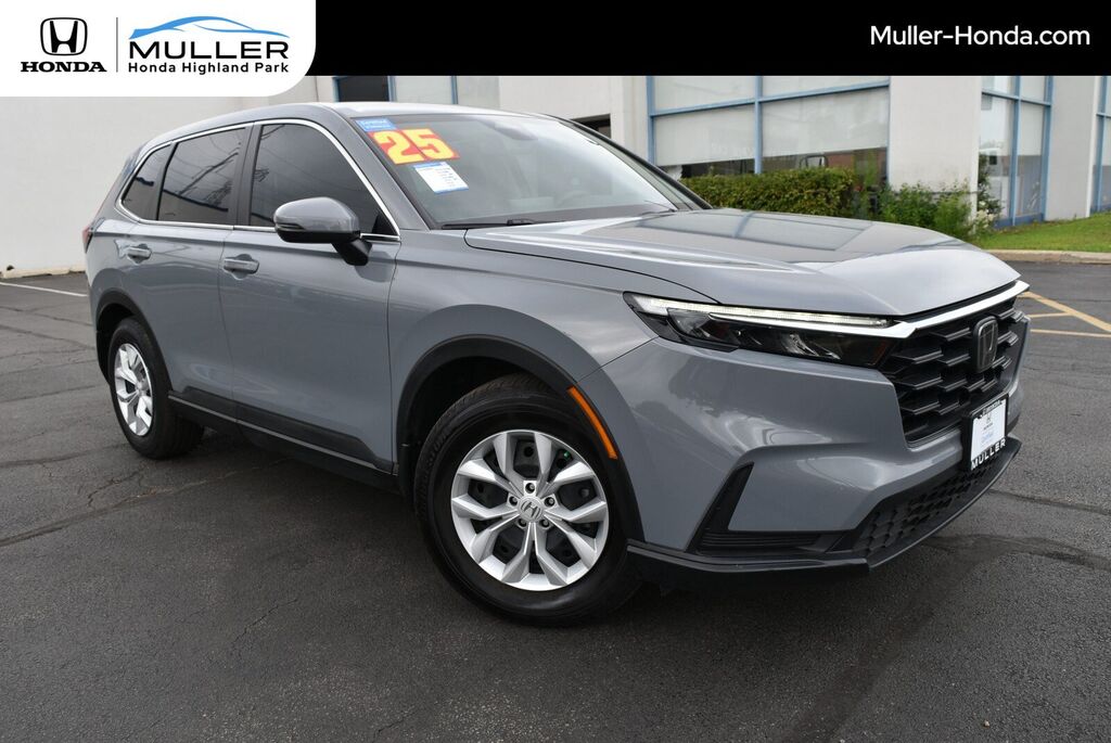 2025 Honda CR-V 1.5T 2WD LX — photo 1 of 7