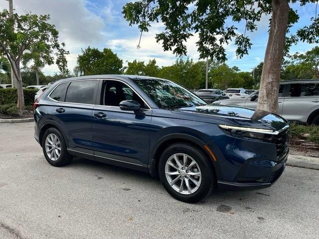 2025 Honda CR-V EX — photo 1 of 13