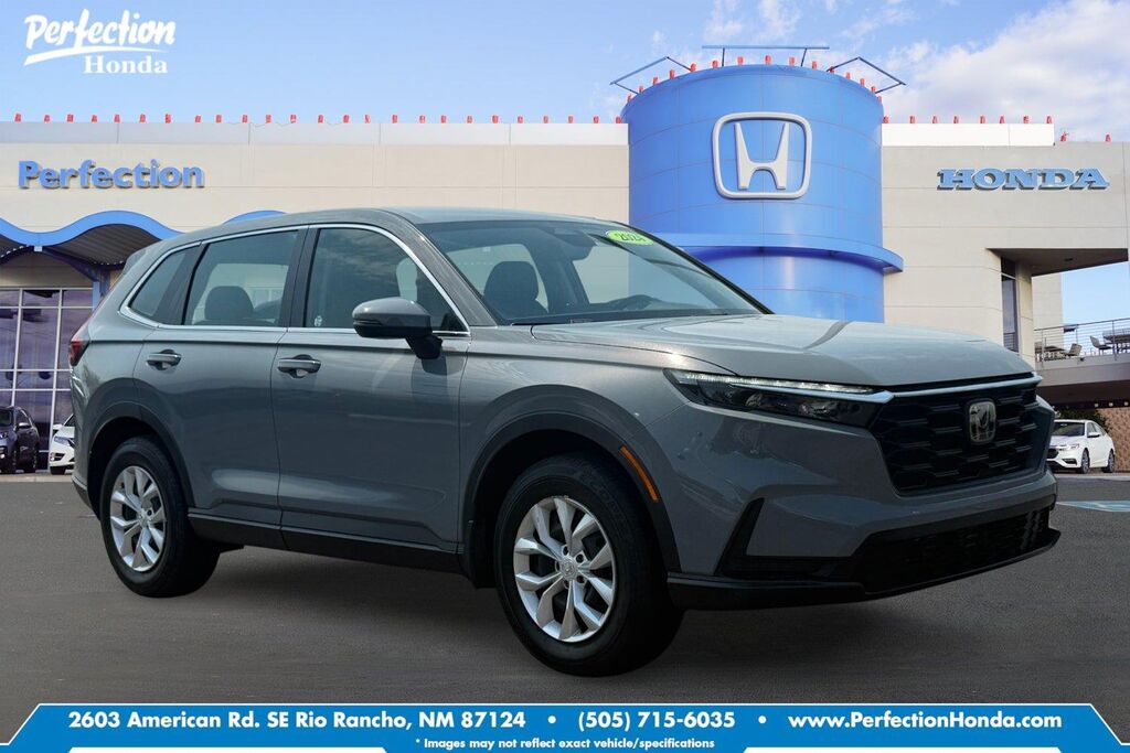 2024 Honda CR-V LX — photo 1 of 13