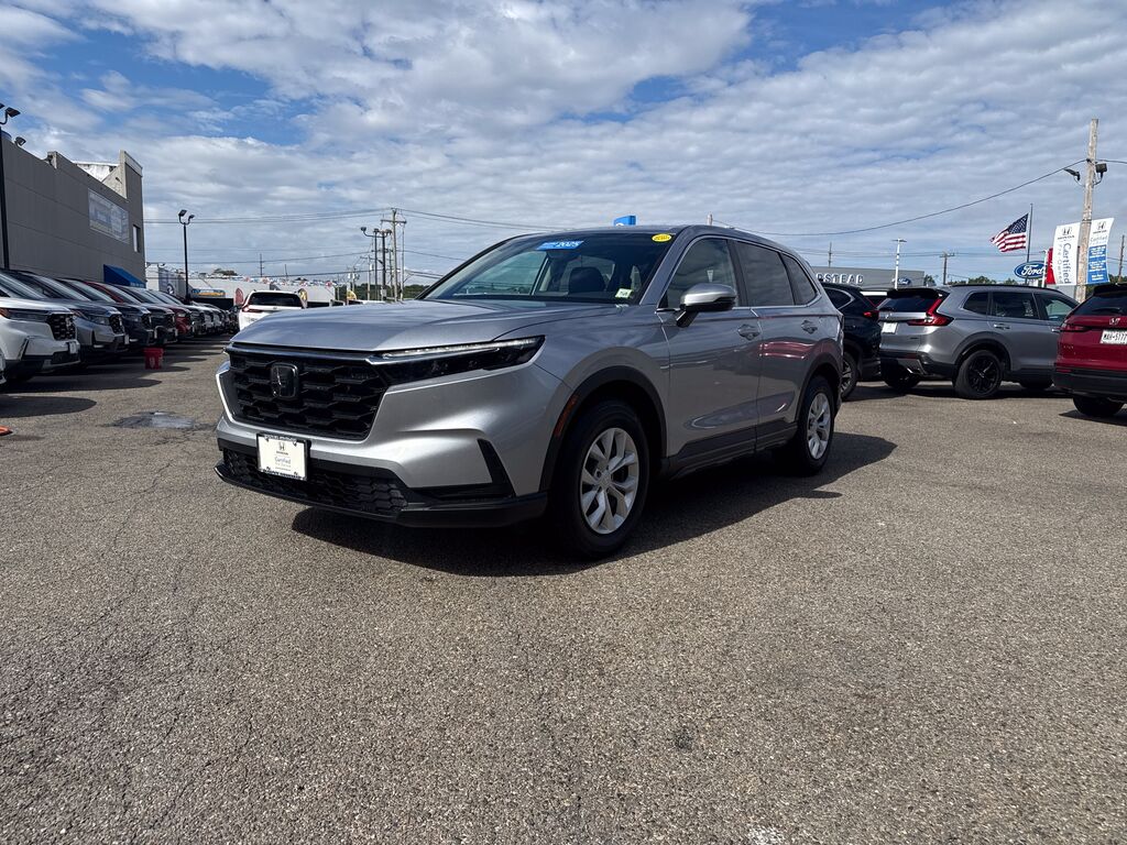 2025 Honda CR-V 1.5T AWD LX — photo 1 of 7