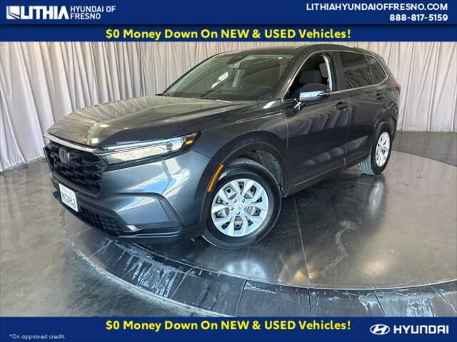 2024 Honda CR-V LX — photo 1 of 13