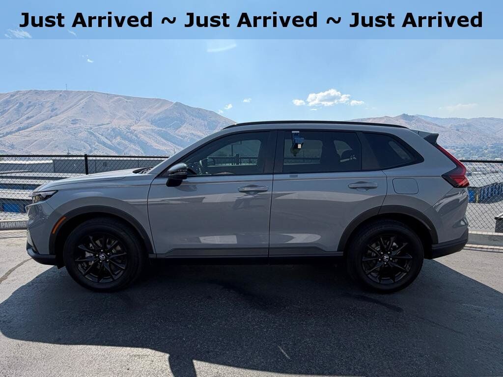 2026 Honda CR-V Hybrid AWD Sport Hybrid — photo 1 of 2