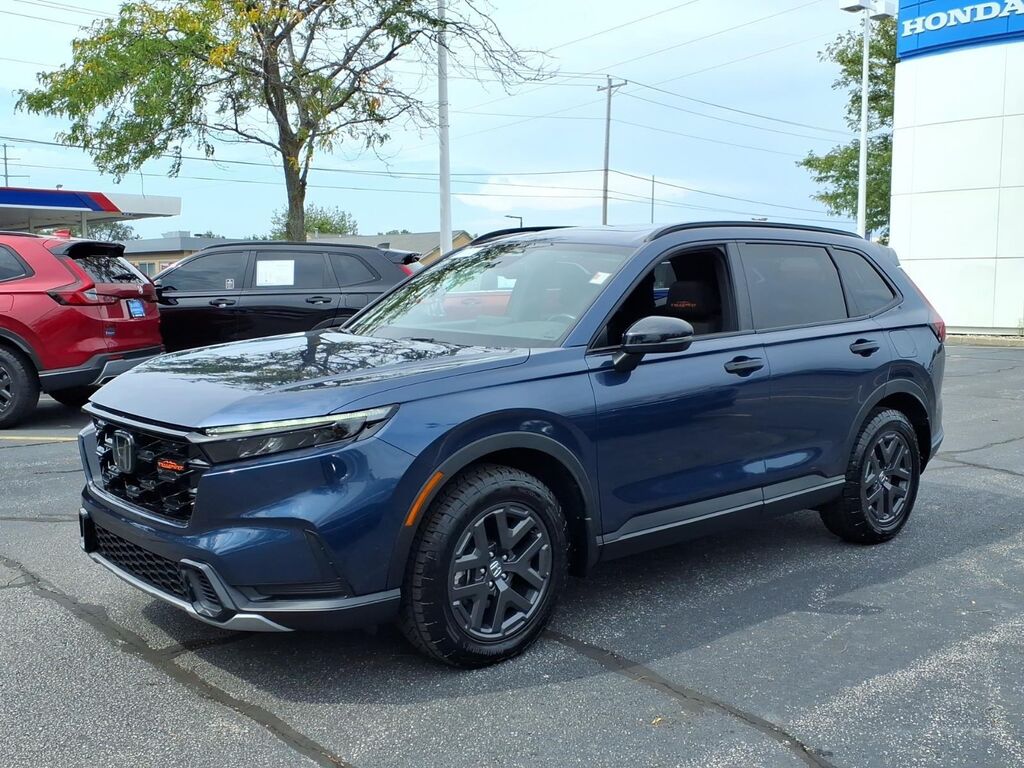 2026 Honda CR-V Hybrid TrailSport — photo 1 of 13