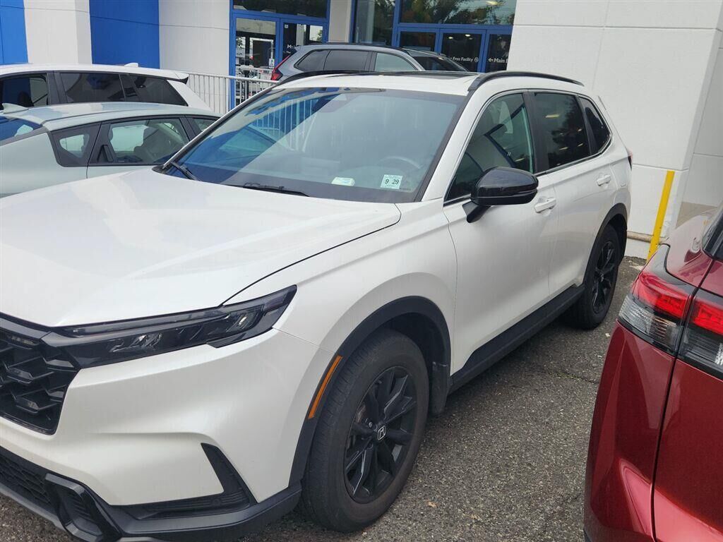 2025 Honda CR-V Hybrid Sport-L — photo 1 of 10