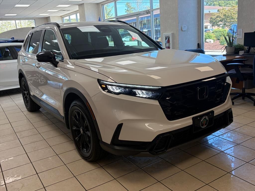 2025 Honda CR-V Hybrid Sport-L — photo 1 of 13