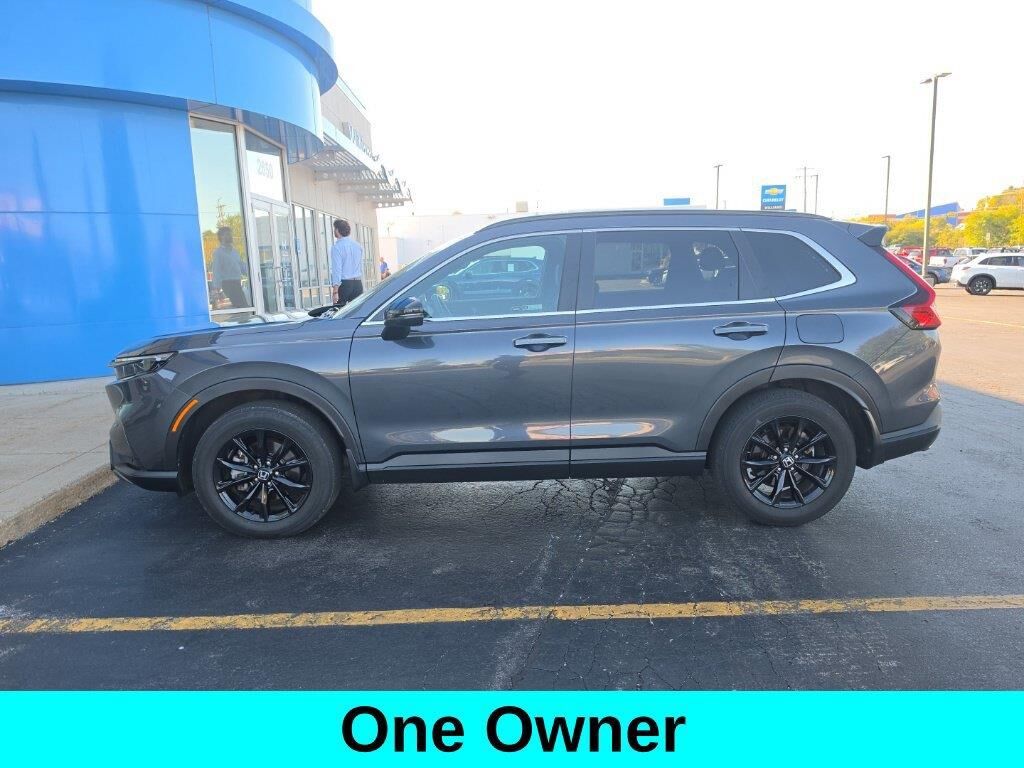 2024 Honda CR-V Hybrid Sport-L — photo 1 of 10