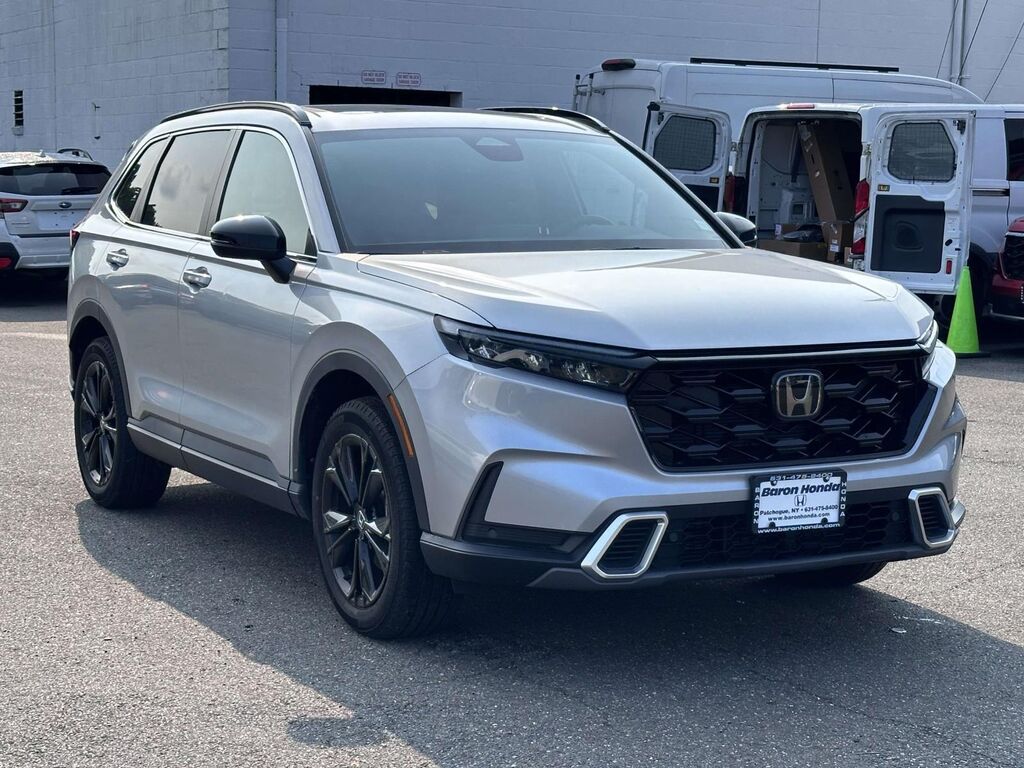 2024 Honda CR-V Hybrid Sport Touring — photo 1 of 7