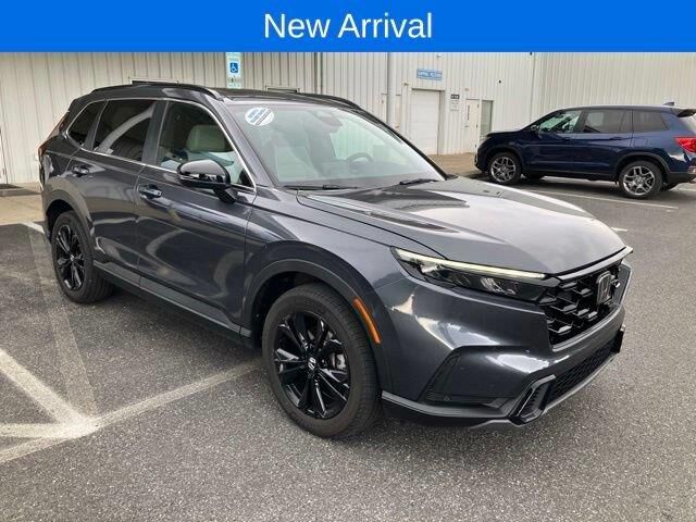 2024 Honda CR-V Hybrid Sport Touring — photo 1 of 13