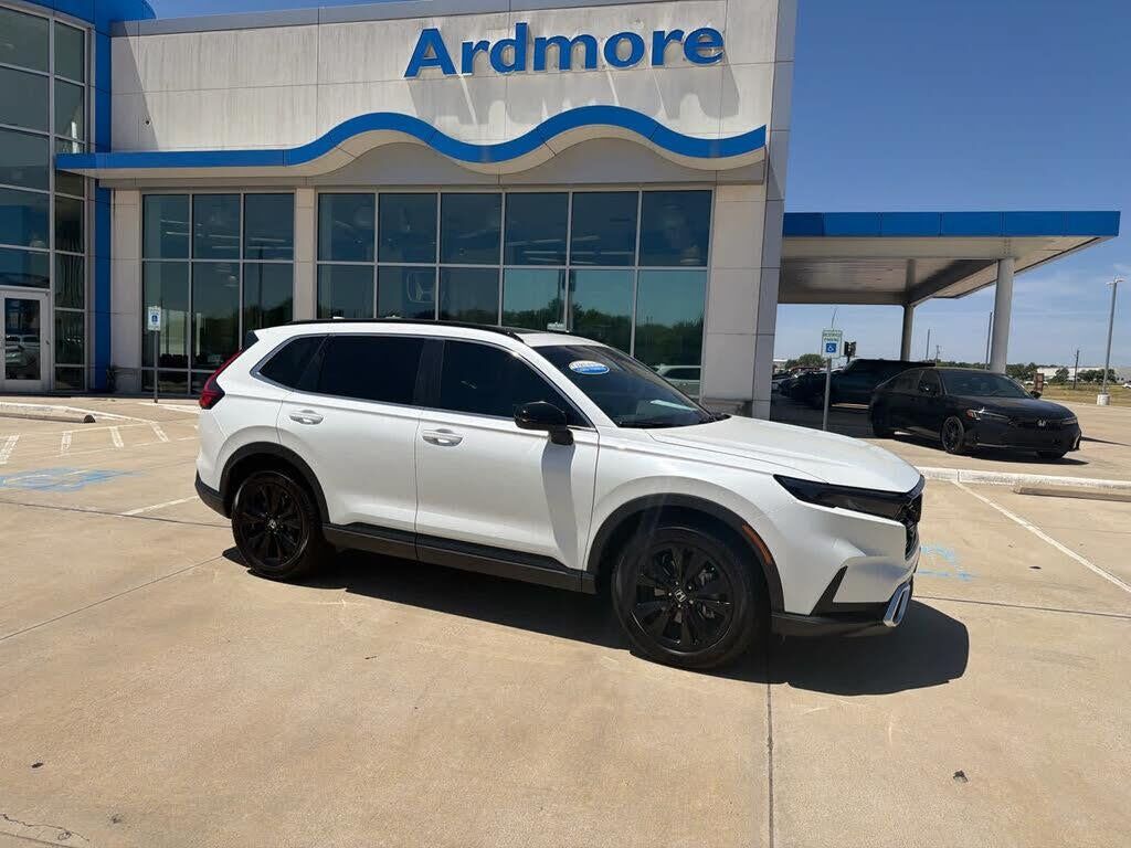 2024 Honda CR-V Hybrid Sport Touring — photo 1 of 2