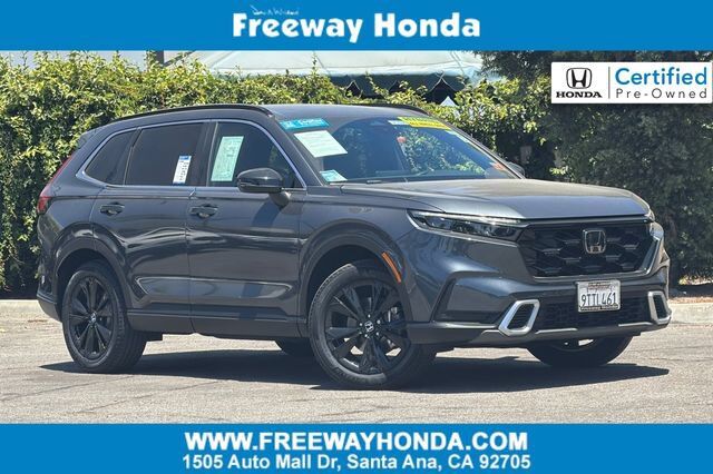 2025 Honda CR-V Hybrid HYBRID AWD SP TRG — photo 1 of 7