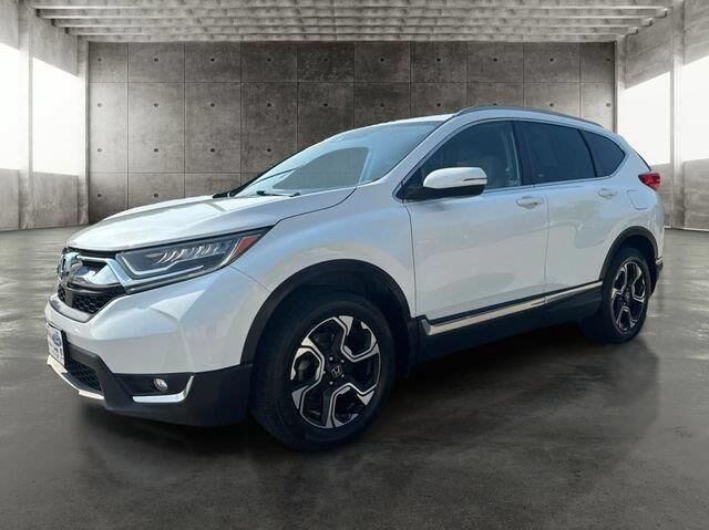 2019 Honda CR-V Touring — photo 1 of 39