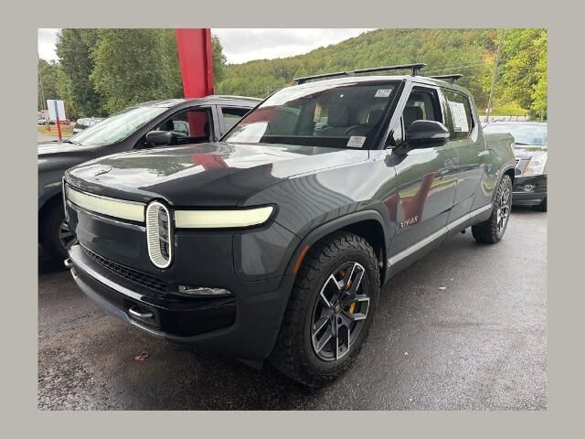 2022 Rivian R1T Launch Edition — photo 1 of 12