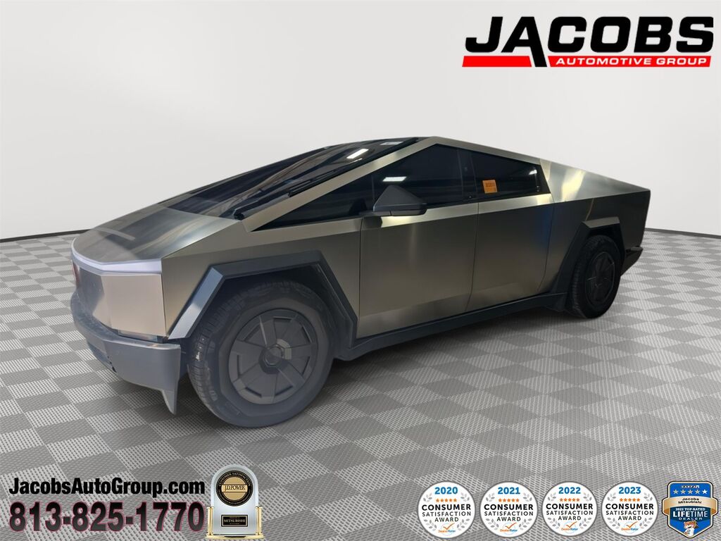 2025 Tesla Cybertruck AWD — photo 1 of 10