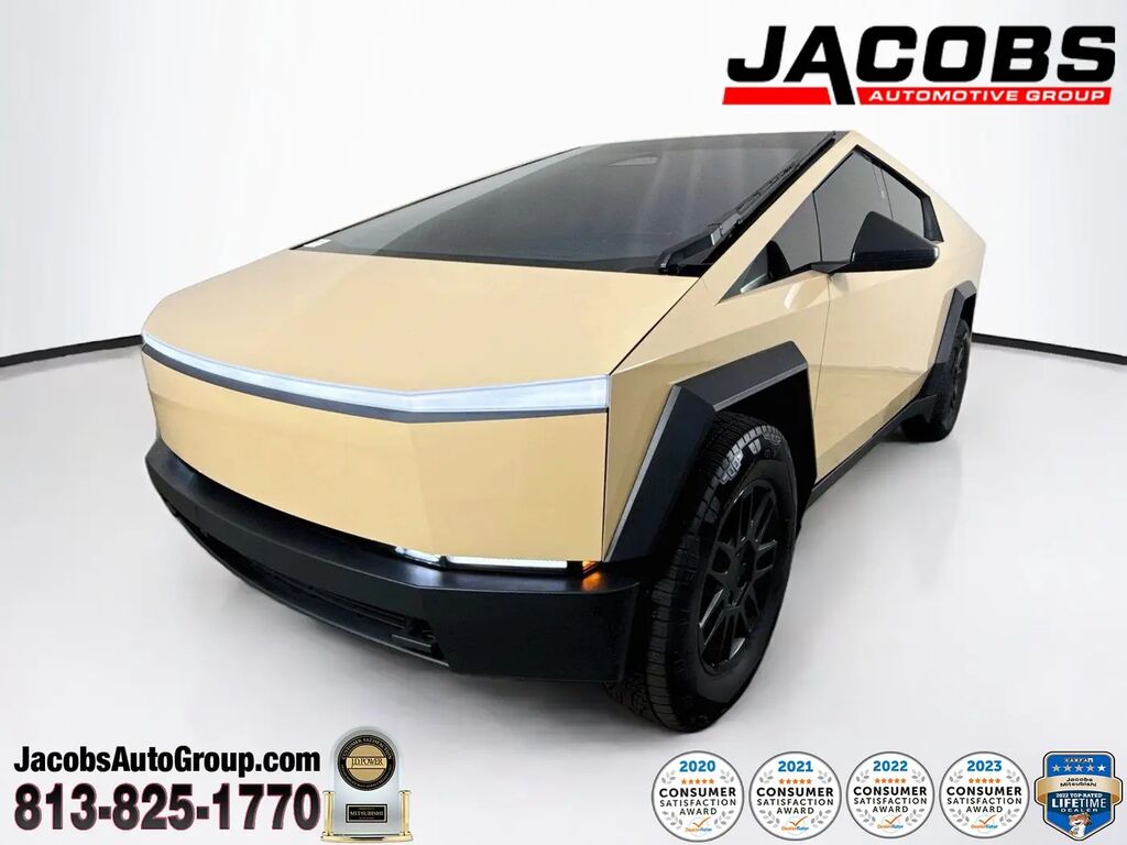 2024 Tesla Cybertruck Base — photo 1 of 11