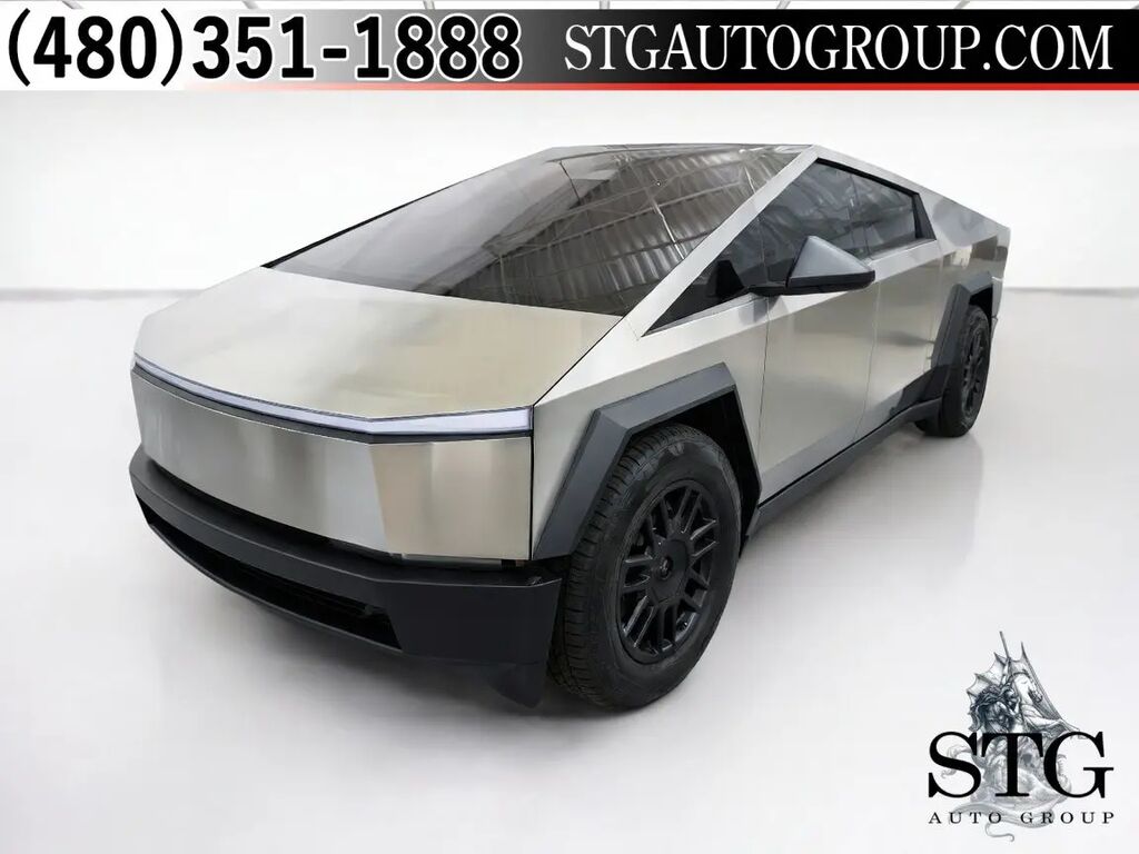2025 Tesla Cybertruck Base — photo 1 of 13