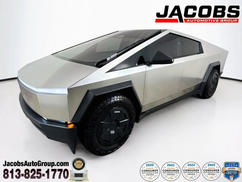 2025 Tesla Cybertruck Base — photo 1 of 13