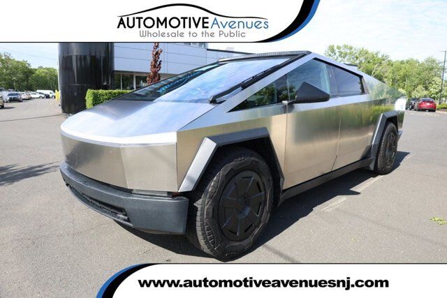 2024 Tesla Cybertruck Cyberbeast