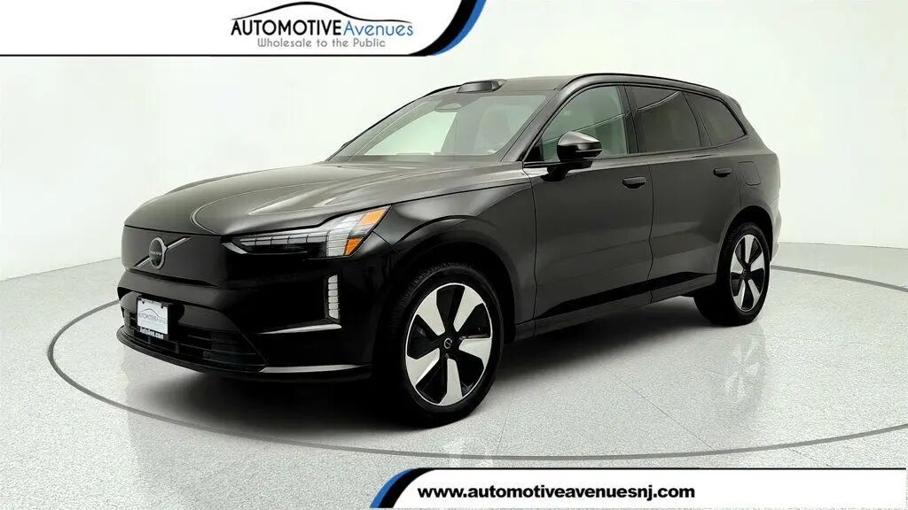 2025 Volvo EX90 Twin Performance Plus 6P — photo 1 of 26