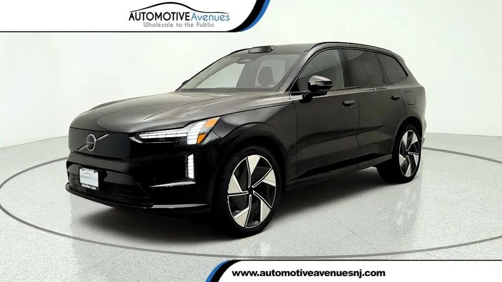 2025 Volvo EX90 Twin Performance Ultra 7P — photo 1 of 13