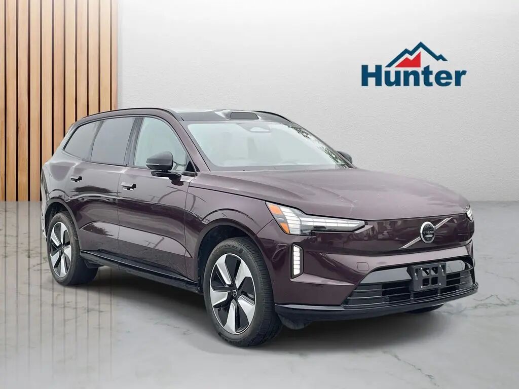 2025 Volvo EX90 Twin Plus 7P — photo 1 of 13